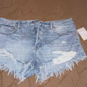 WE THE FREE FREE PEOPLE NEW NWT DENIM JEANS SHORTS LADIES 30 FRAYED HEM $88